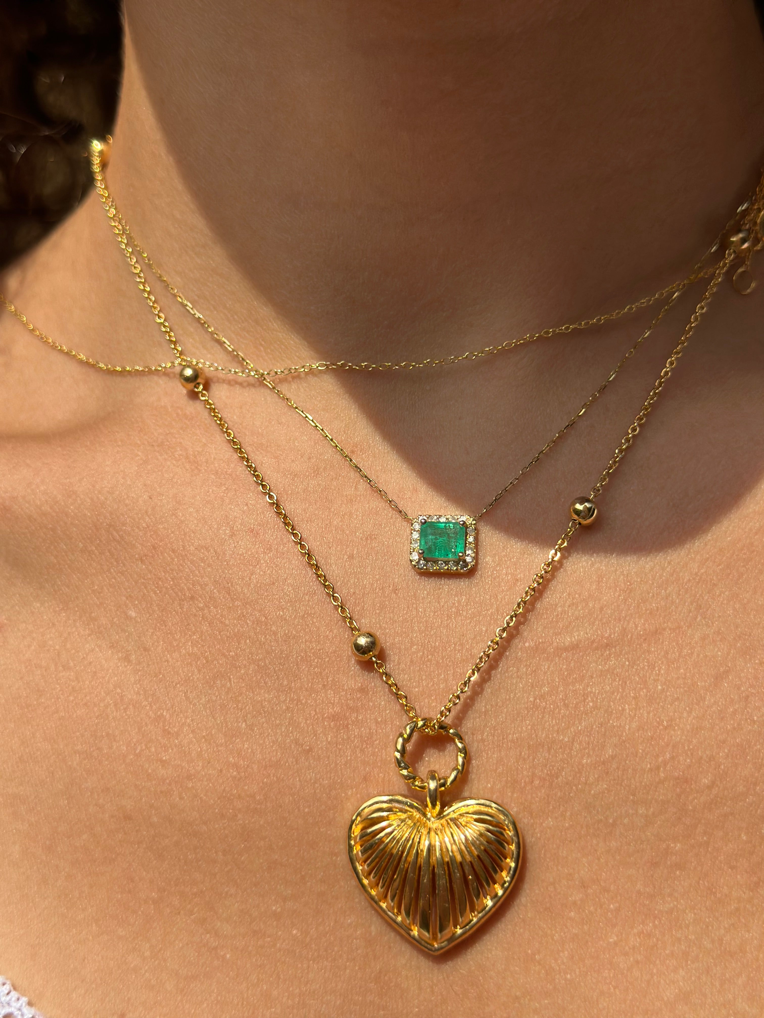 CUARDO ROSA corte esmeralda