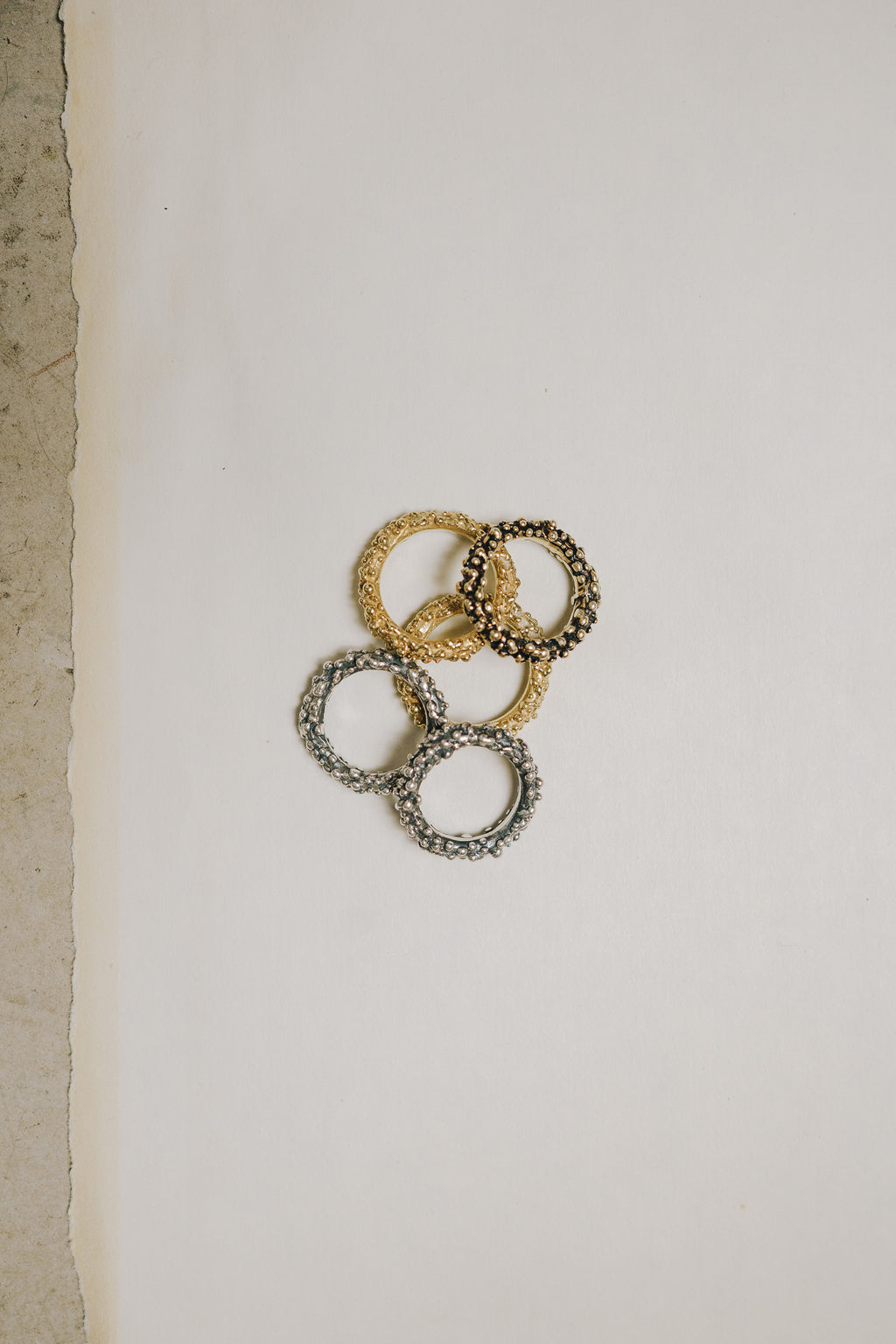 Tacto rings