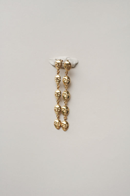 Aretes compañía
