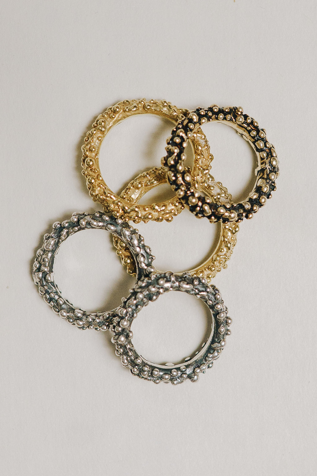 Tacto rings