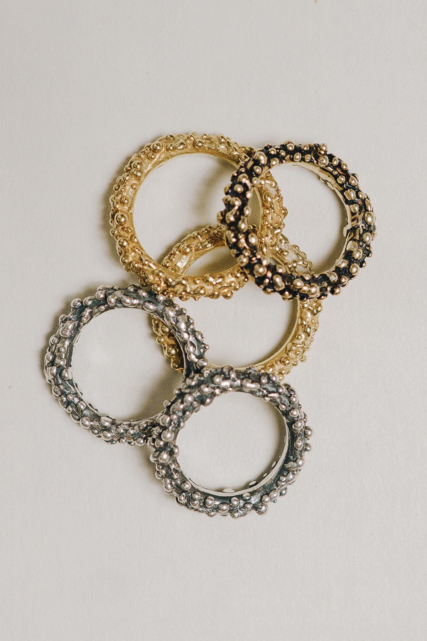 Tacto rings